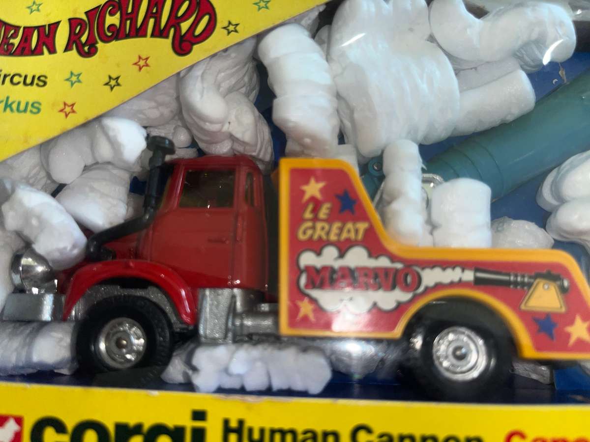 Corgi toys  1163 human cannon