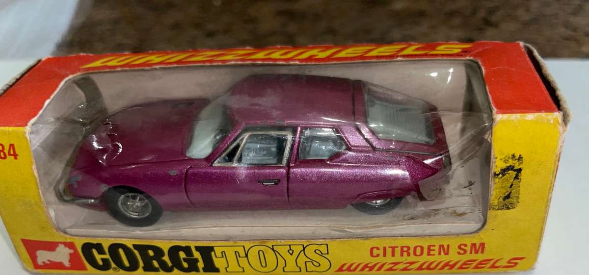 Corgi toys whizzwheels Citroen SM