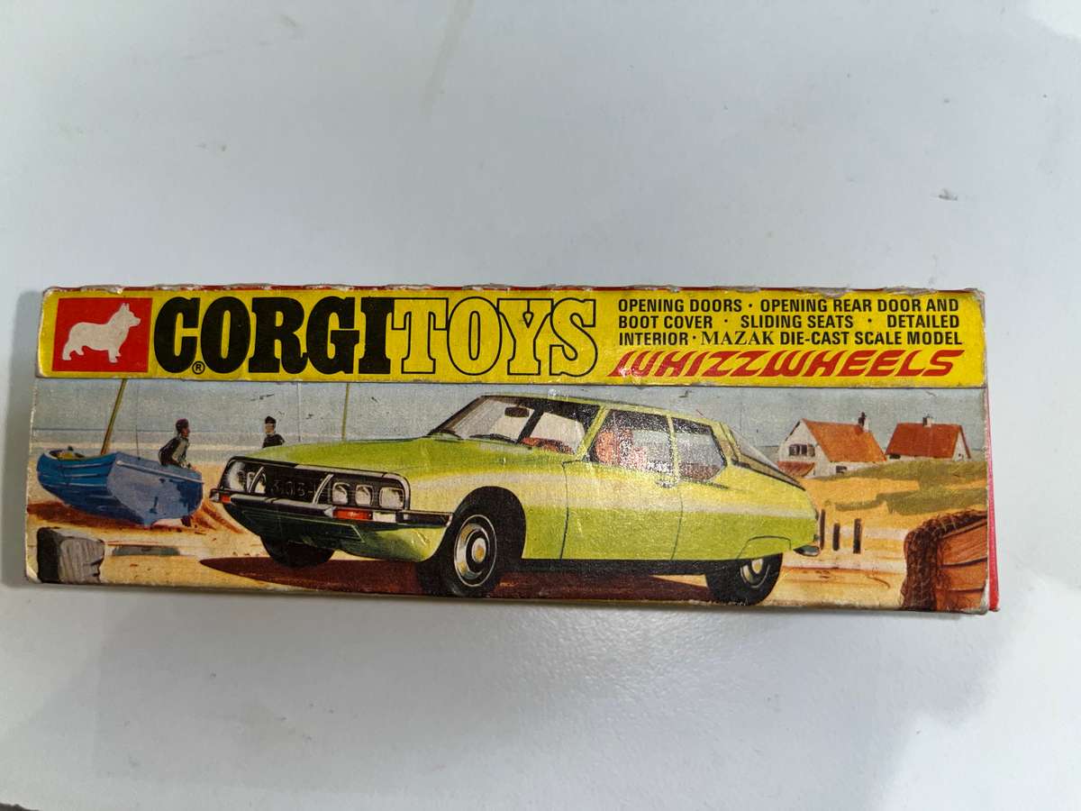 Corgi toys whizzwheels Citroen SM