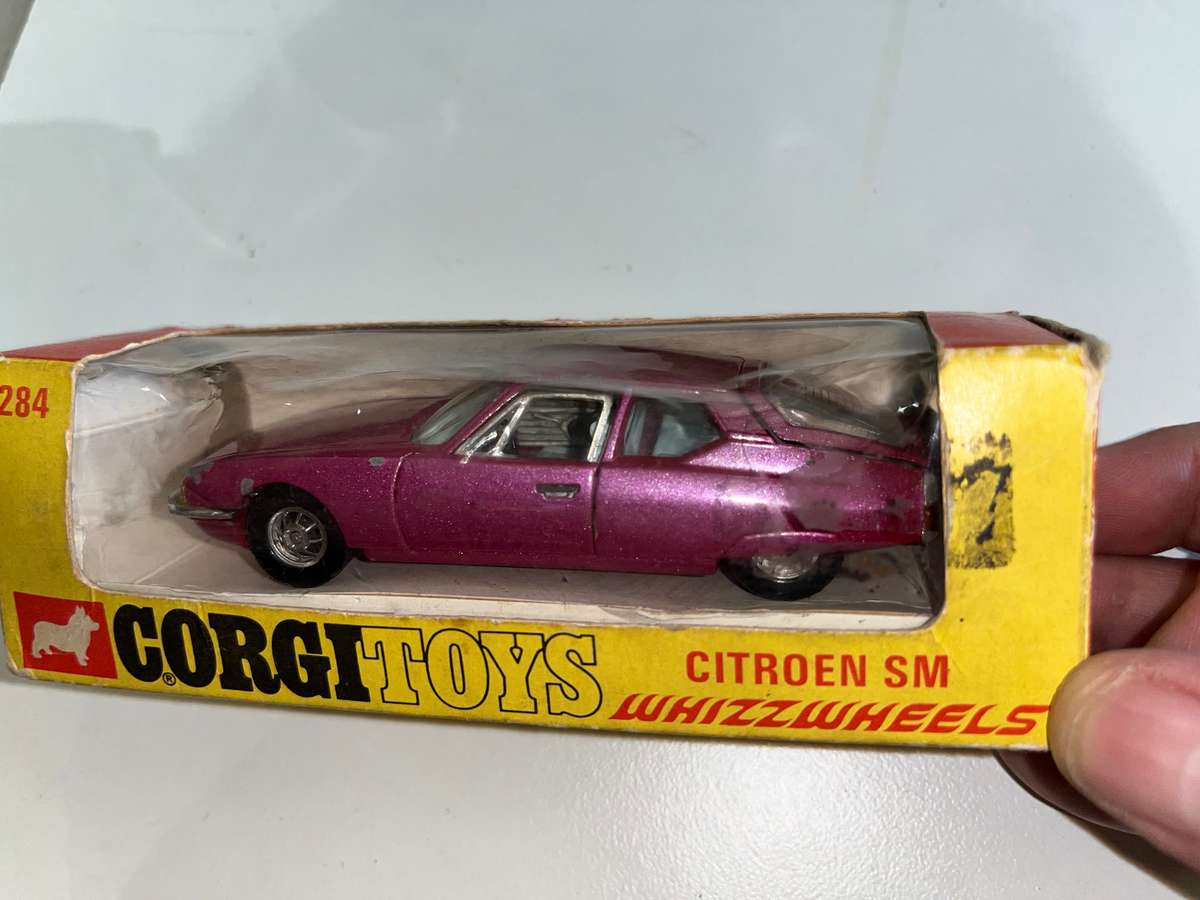 Corgi toys whizzwheels Citroen SM
