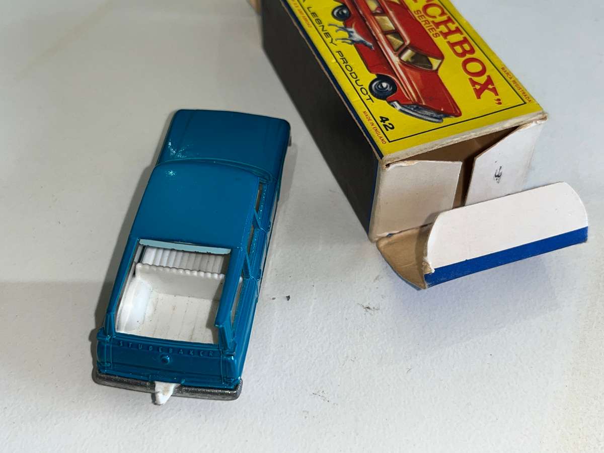 Matchbox 42 studebaker station wagon regular wheel