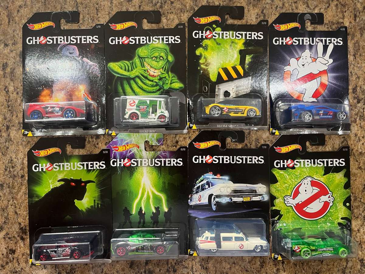 Hot wheels Ghostbusters set of 8