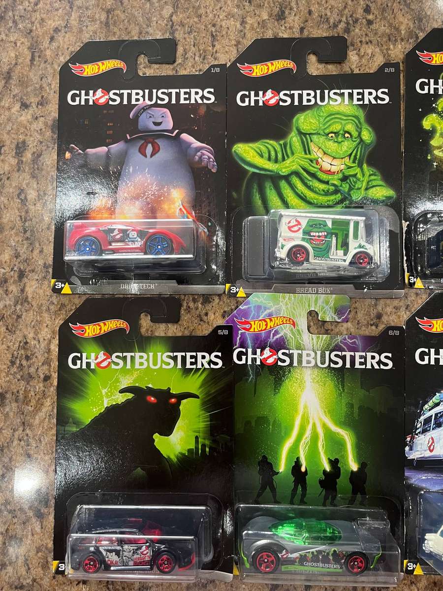 Hot wheels Ghostbusters set of 8