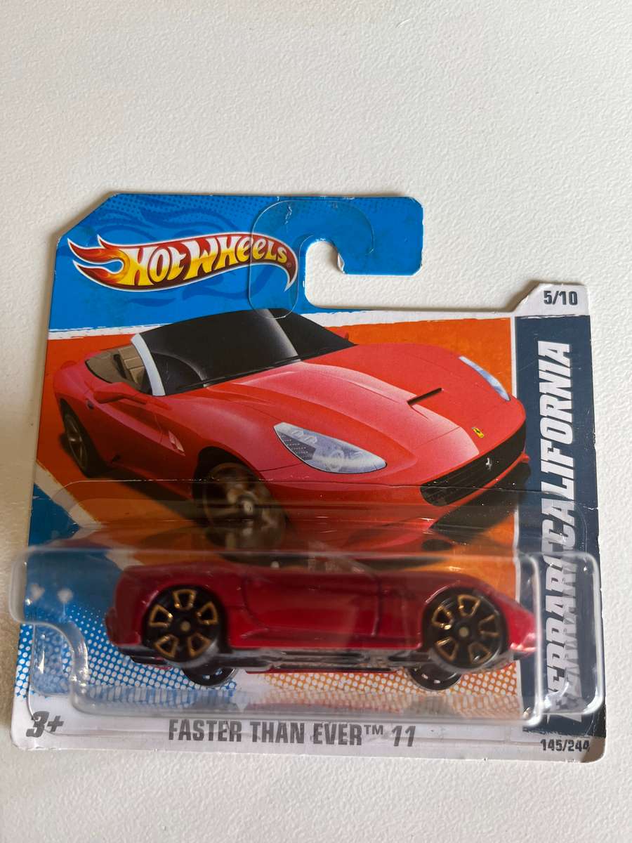 Hot wheels Ferrari California    Red