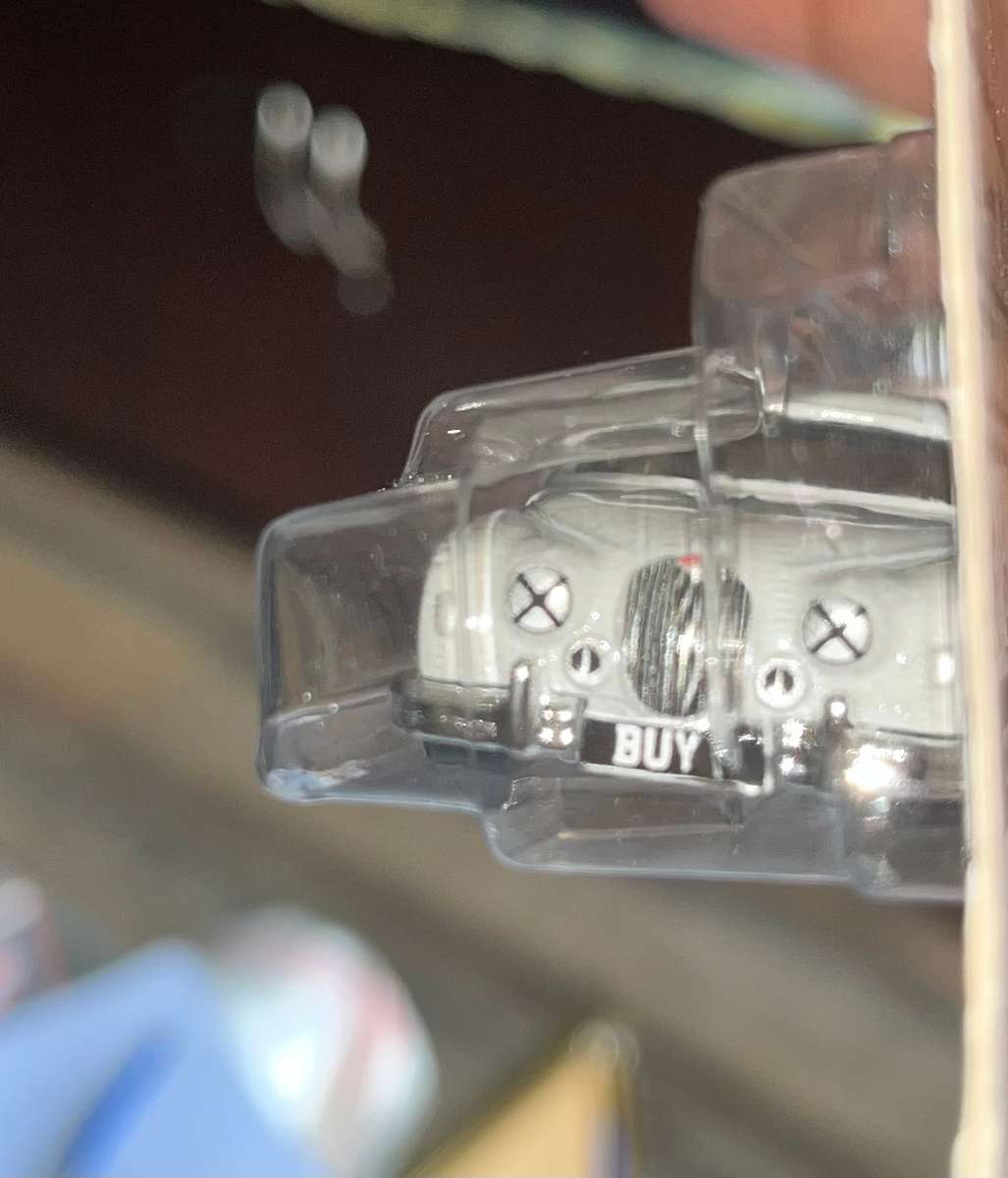 Hot wheels Jaguar long card import