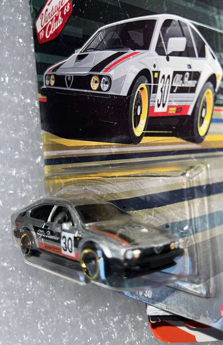 Hot wheels Vintage club Alfa Romeo GTV6