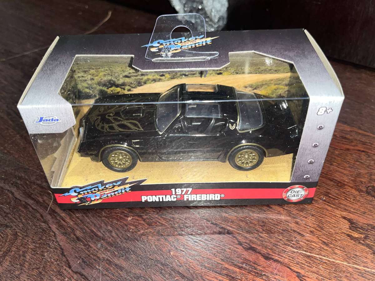 Jada 1:32 scale Smokey and the Bandit import