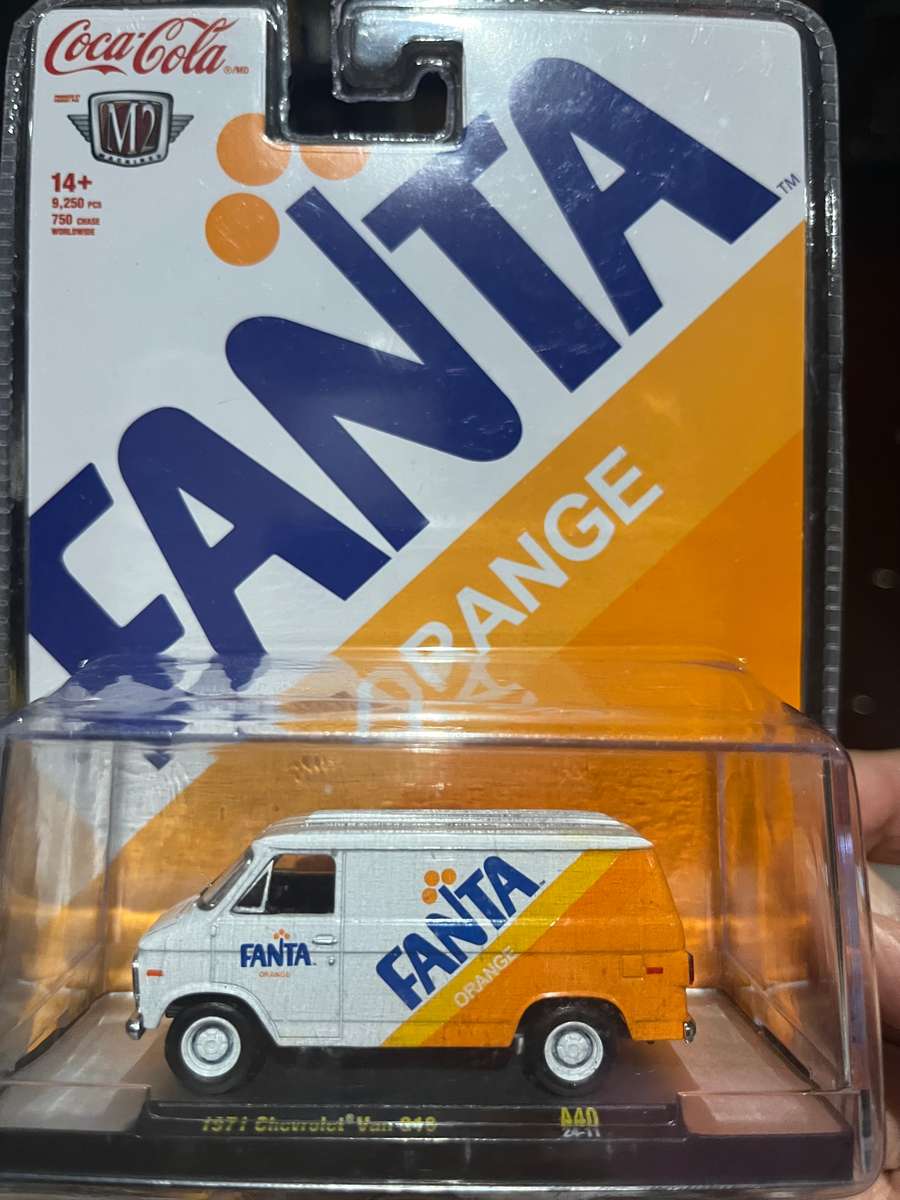 M2 Fanta Coca Cola ford  1/24 import