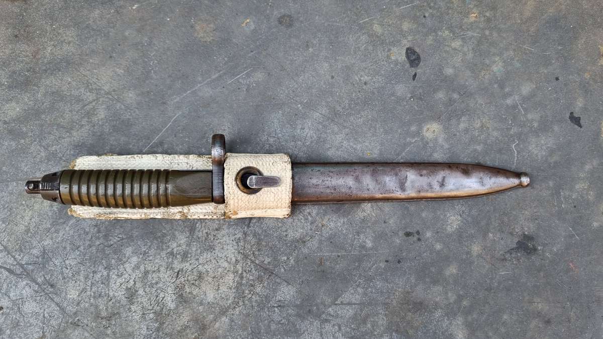 IRANIAN G3 BAYONET , GREEN HANDLE