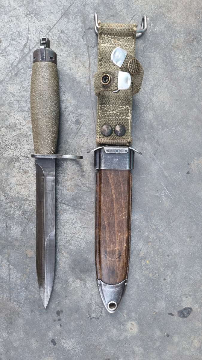 NORWEGIAN G3 BAYONET (WOOD FINISH SCABBARD)