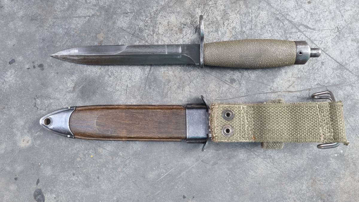 NORWEGIAN G3 BAYONET (WOOD FINISH SCABBARD)