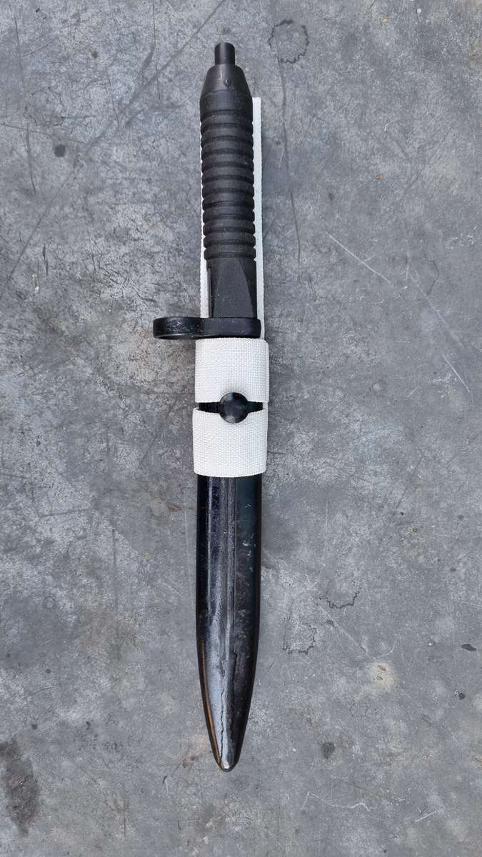 PAKISTAN G3 BAYONET  (WHITE FROG)