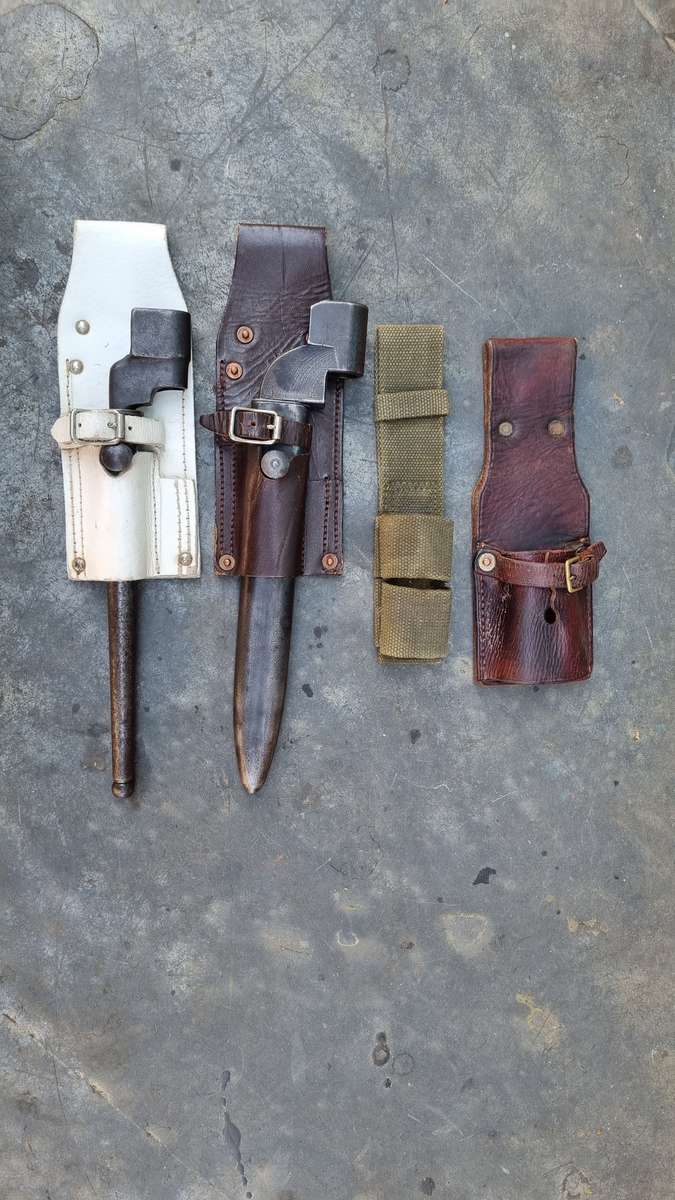 NO9 AND NO4 MK2 BAYONET