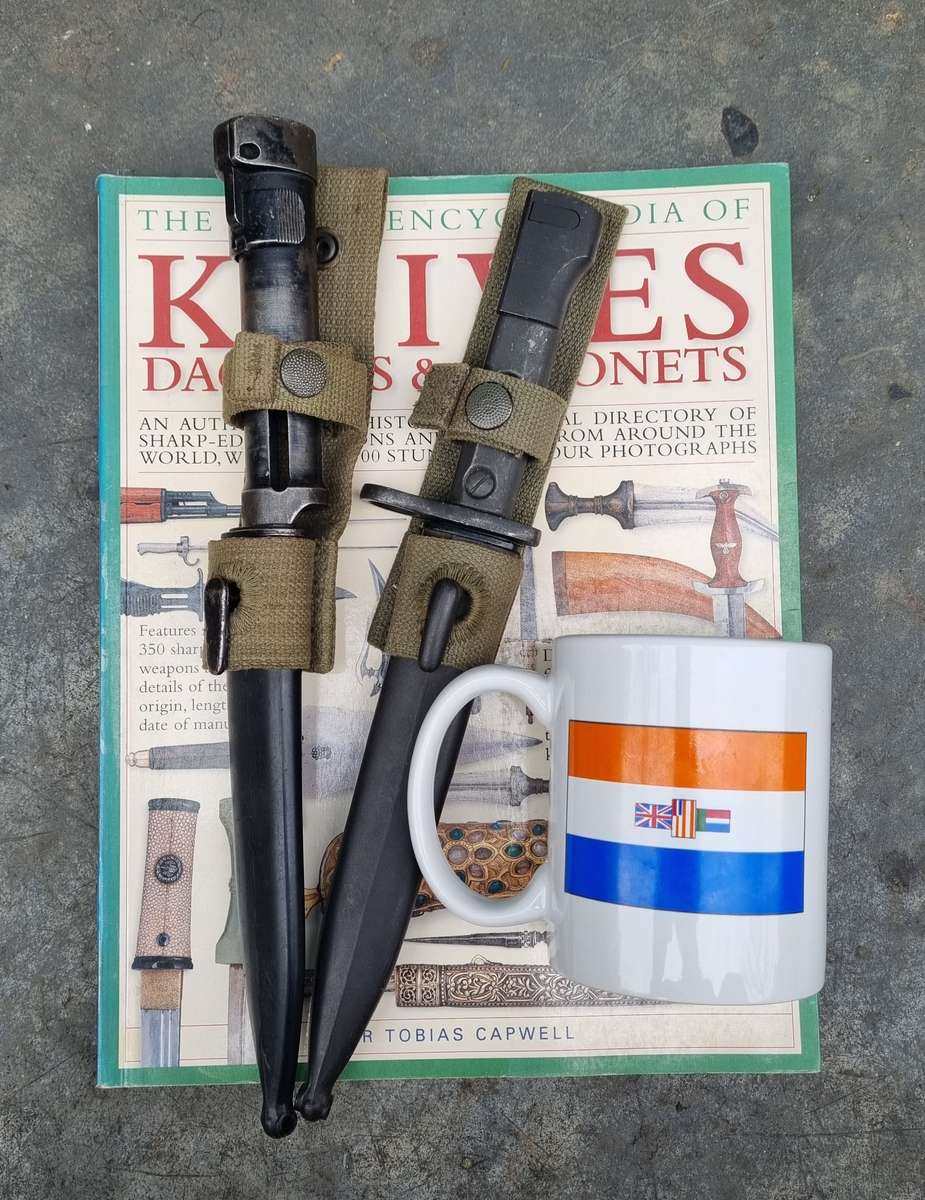 SADF UZI AND R1 BAYONET WITH BOOK