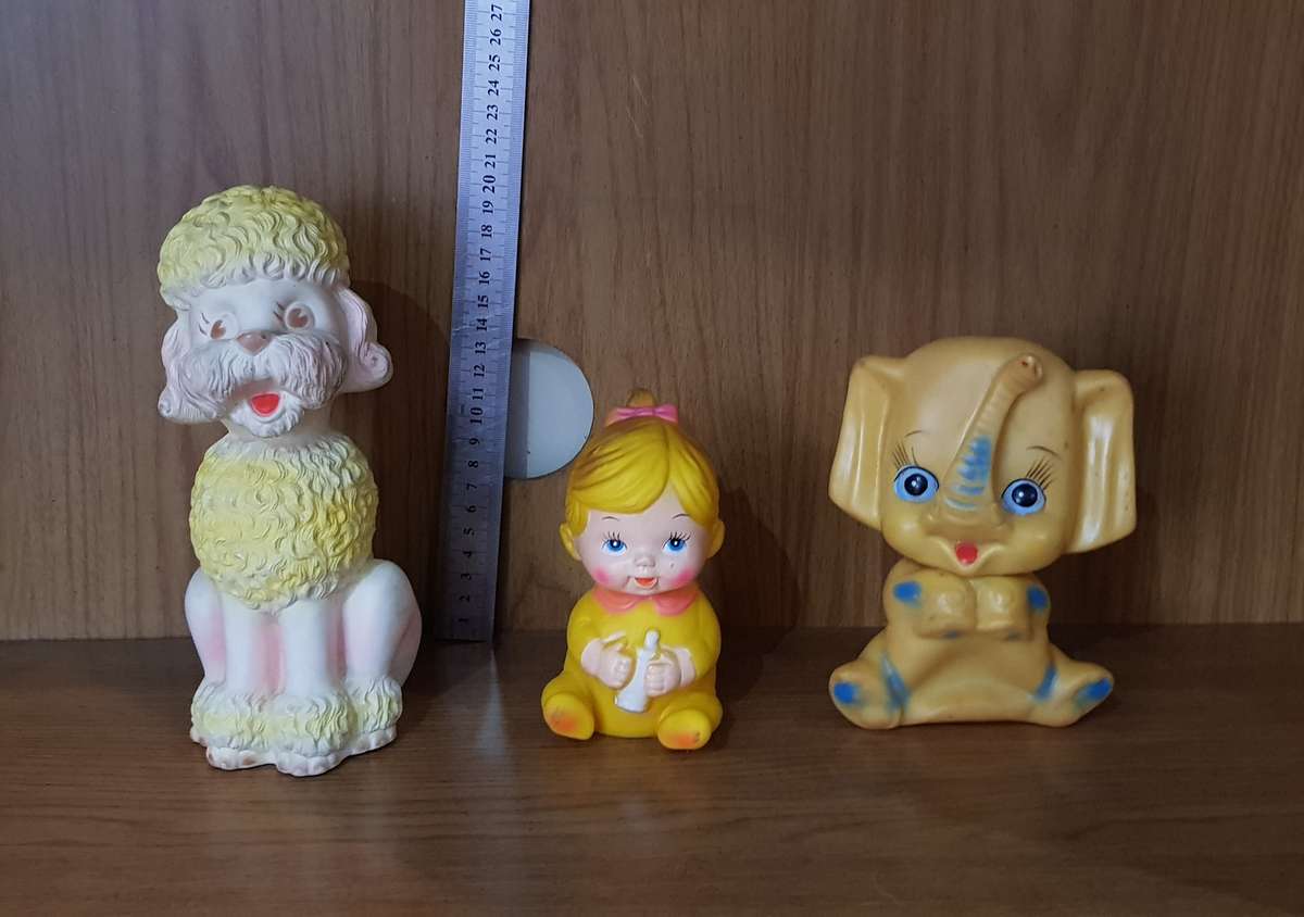 Adorable lot of Vintage Squeaky toys