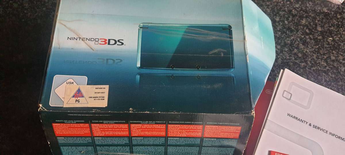Nintendo 3ds Box ,docking station and manuals .No game console.
