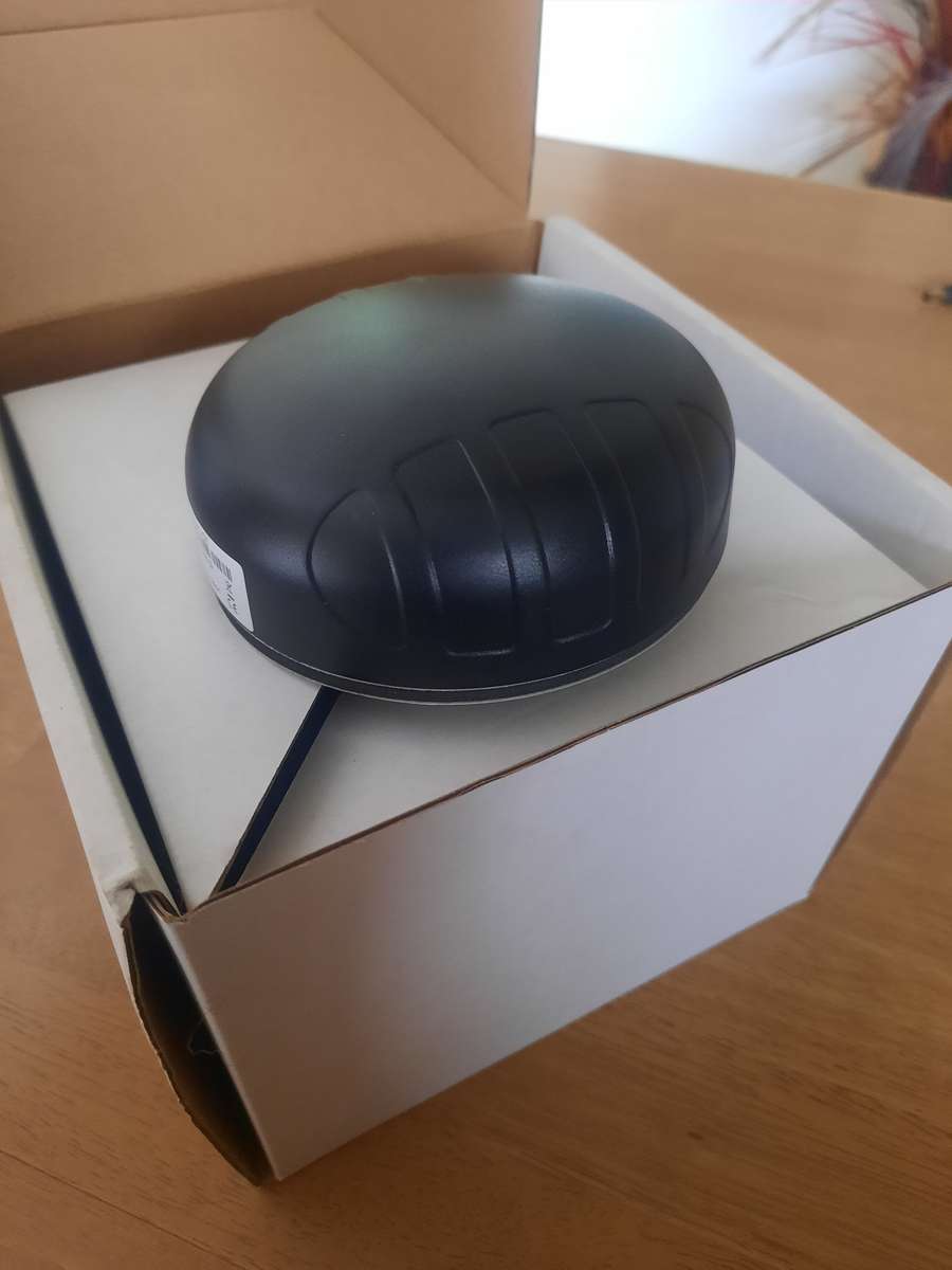 Poynting 5-in-1 PUCK-5 Antenna