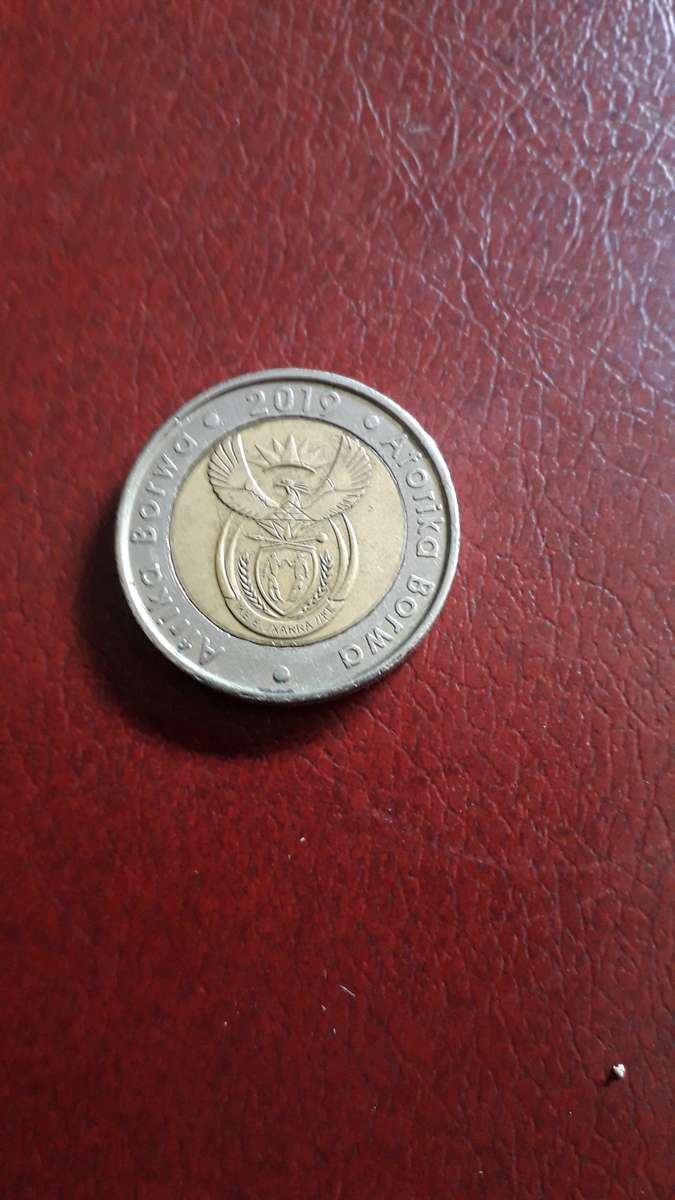 RSA  5 Rand 2019  Strive for Freedom