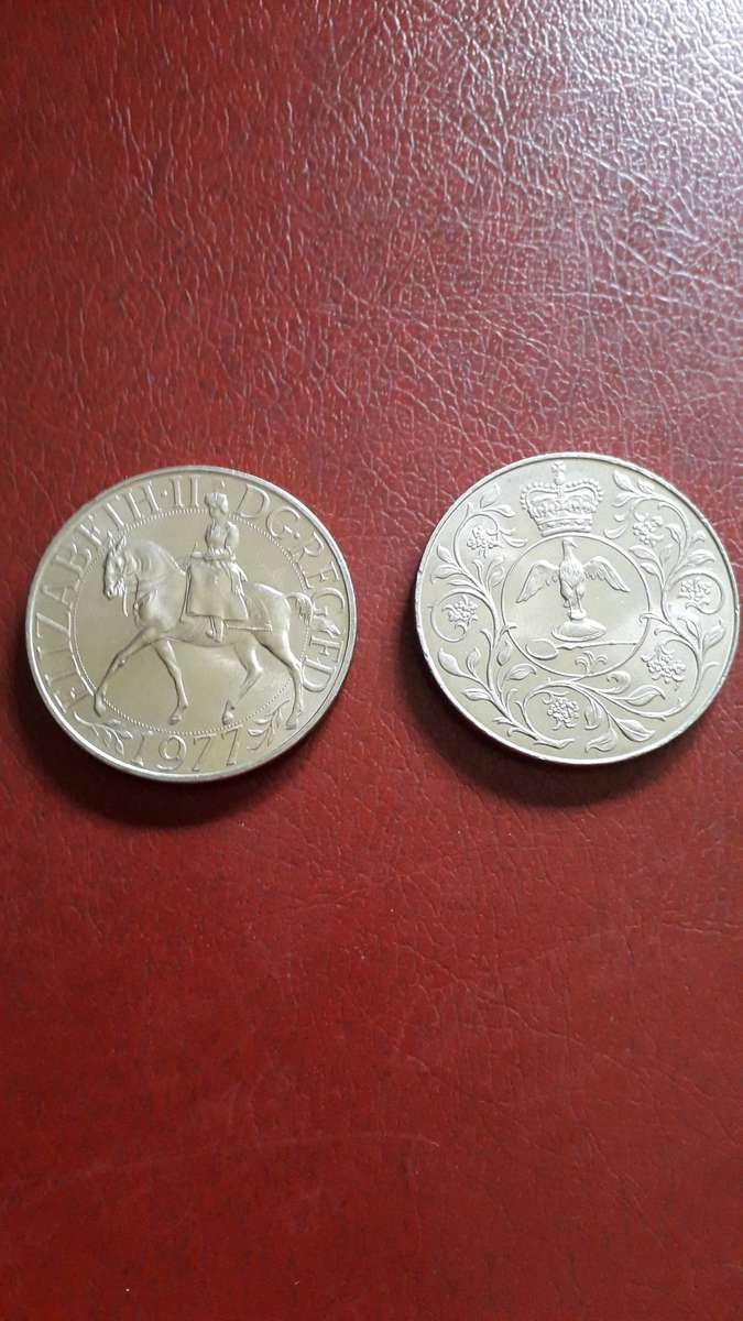 GB 25 New Pence  1977 Silver Jubilee
