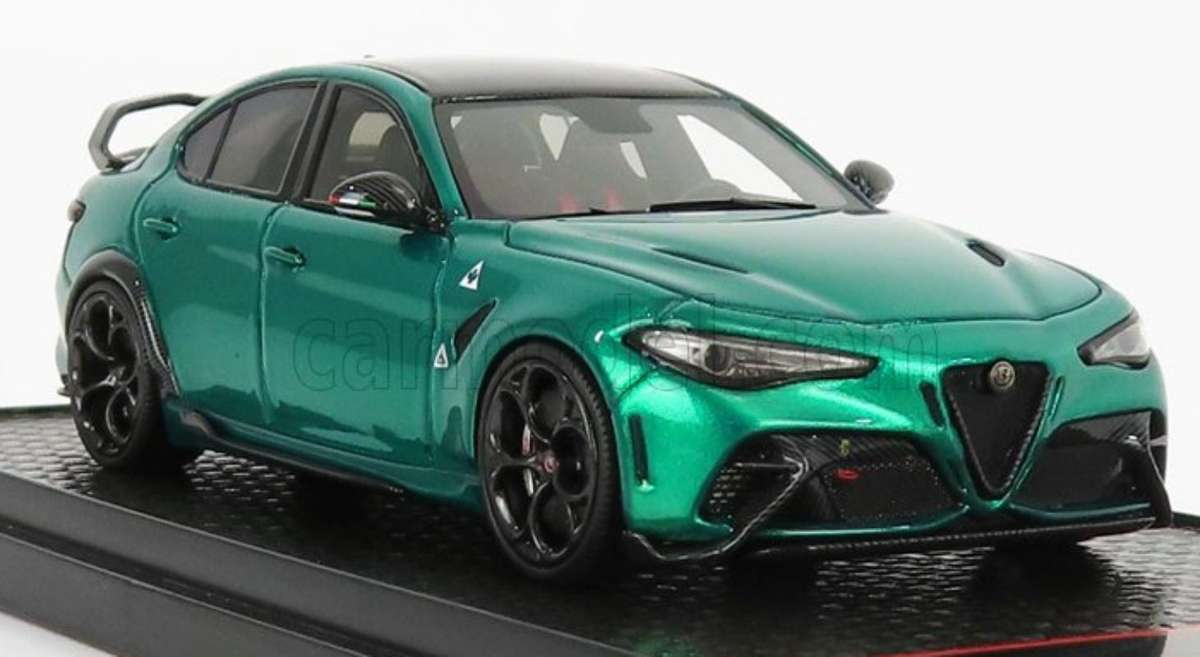 Alfa Romeo Giulia GTAm 2020 Montreal green metallic 1/43 Bburago NEW+boxed #6212 instant wheels