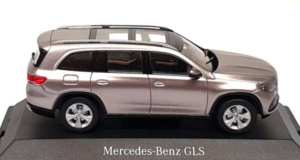 Mercedes-Benz GLS Class (X167) 2019 Mojave Silver 1:43 Z-Model NEW+boxed #6221 instant wheels