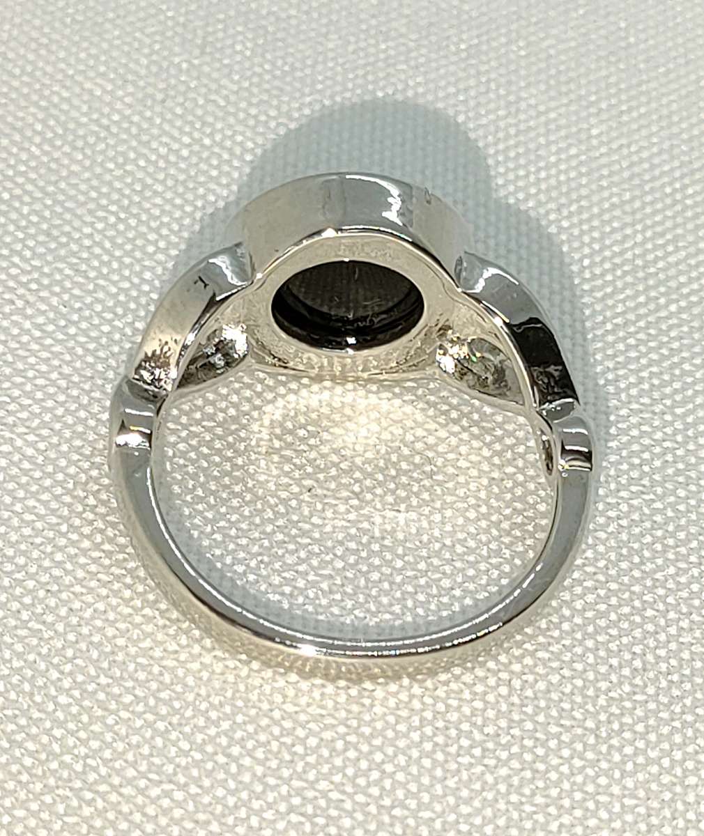 Gorgeous design: New Lab created Moonstone Mood ring: Size US7 (Note spontaneous colour changes