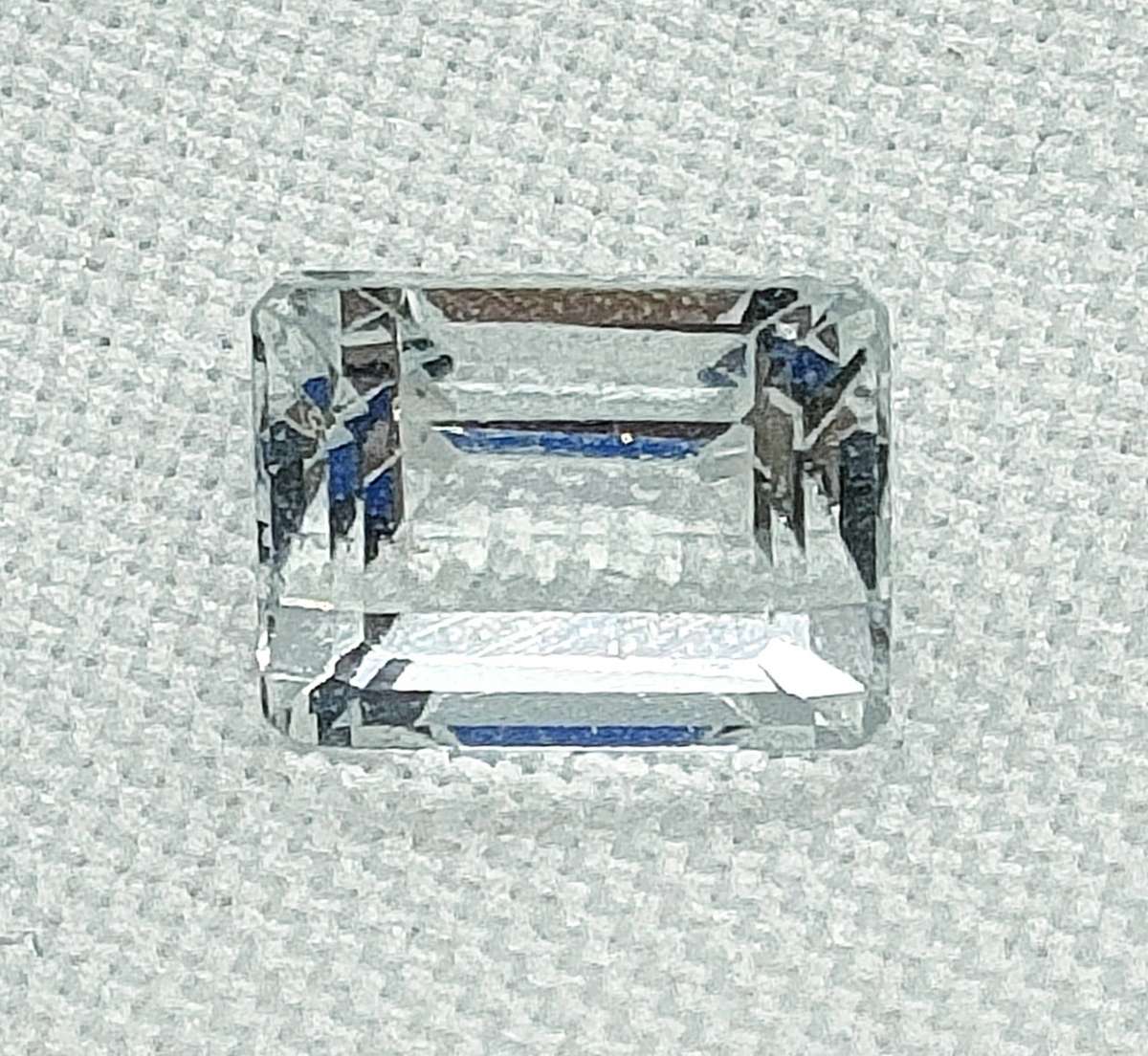 Natural White Topaz- emerald cut - 7.7 mm -certification optional - 14 of 17 gemstones