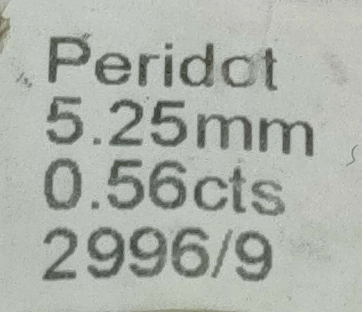 Natural Peridot- cushion cut - 5.25 mm - 0.56 ct - certification optional - 16 of 17 gemstones