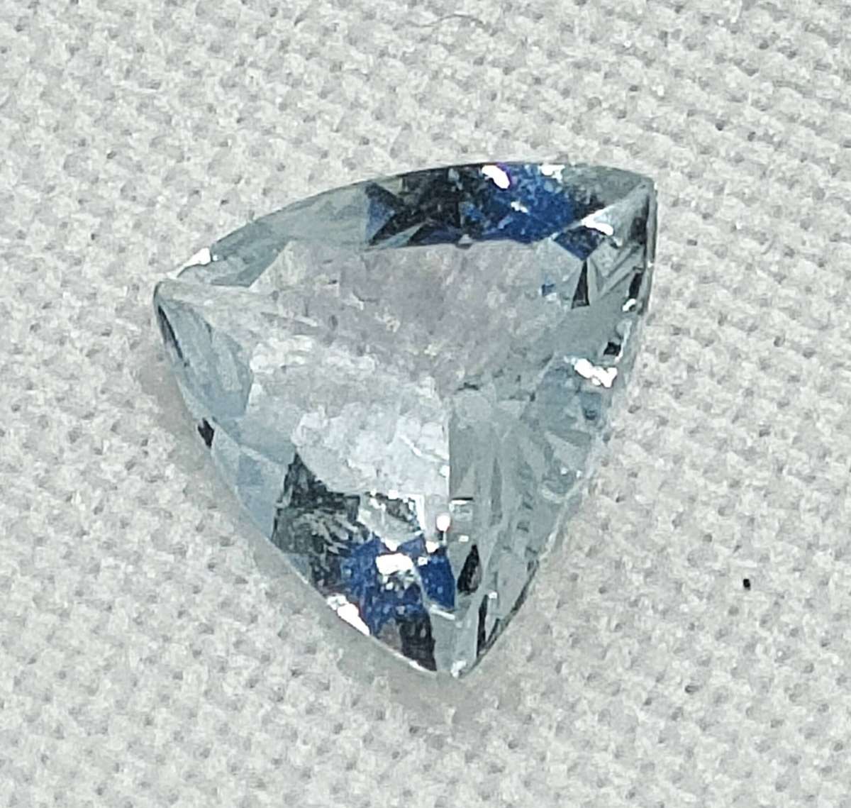 Natural Aquamarine- 6.9 mm - trillion cut - certification optional -6 of 17 gemstones