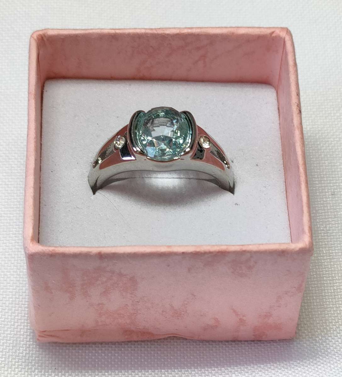 Gorgeous Lab created Blue Topaz and White CZ ring: Size US7