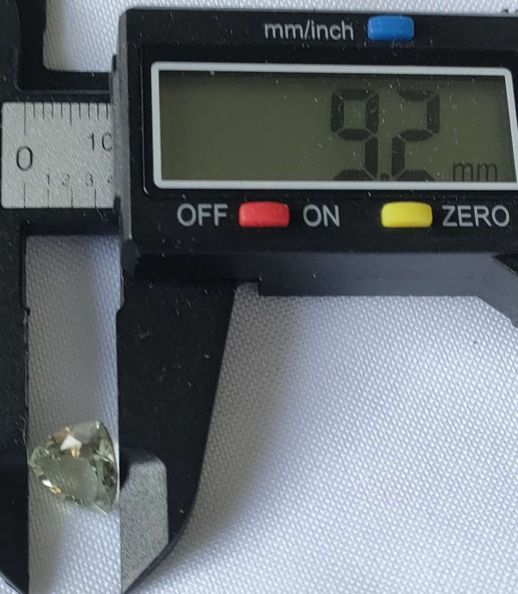 Natural Green Amethyst - trillion cut - 9.2 mm - lovely clear stone - optional certification