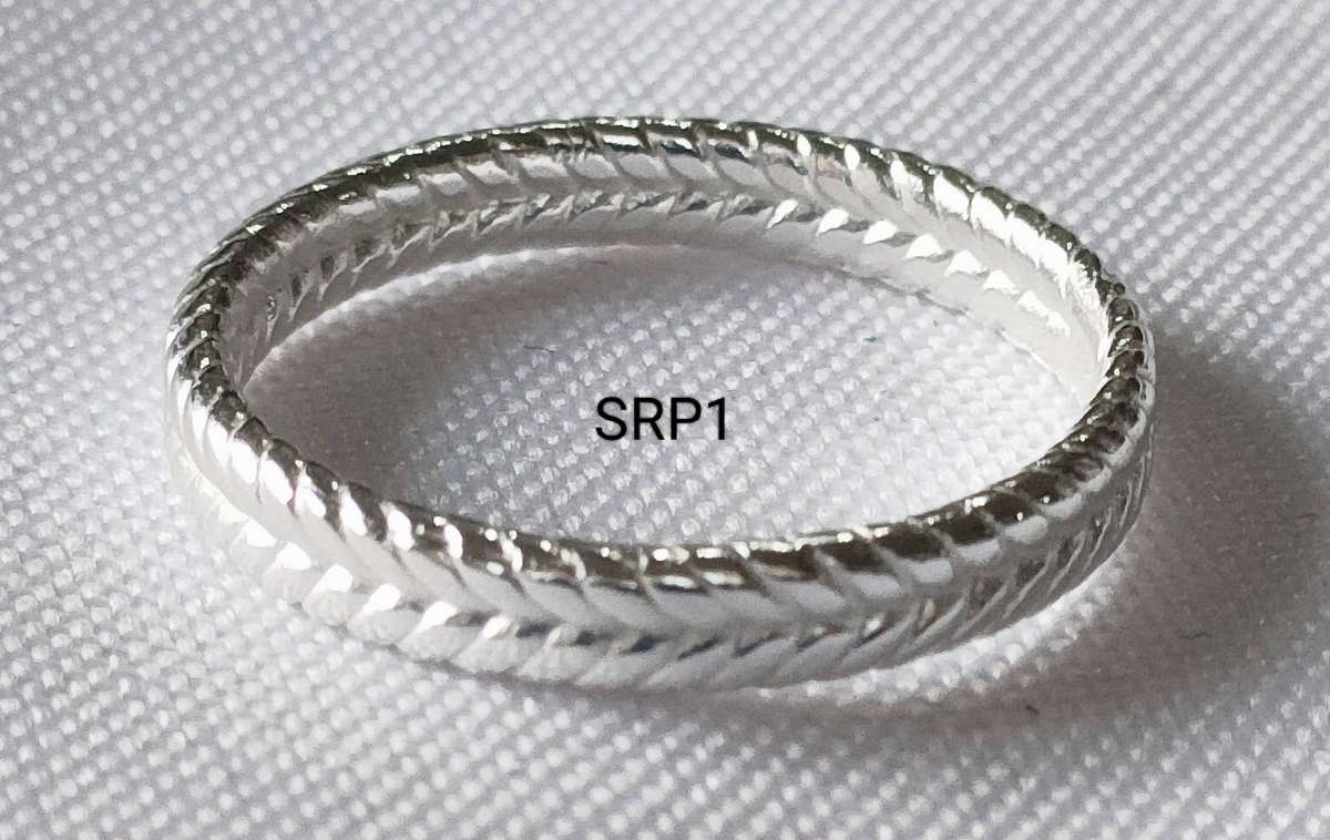 Top range-Guaranteed Sterling Silver plain ring marked 925 - US7
