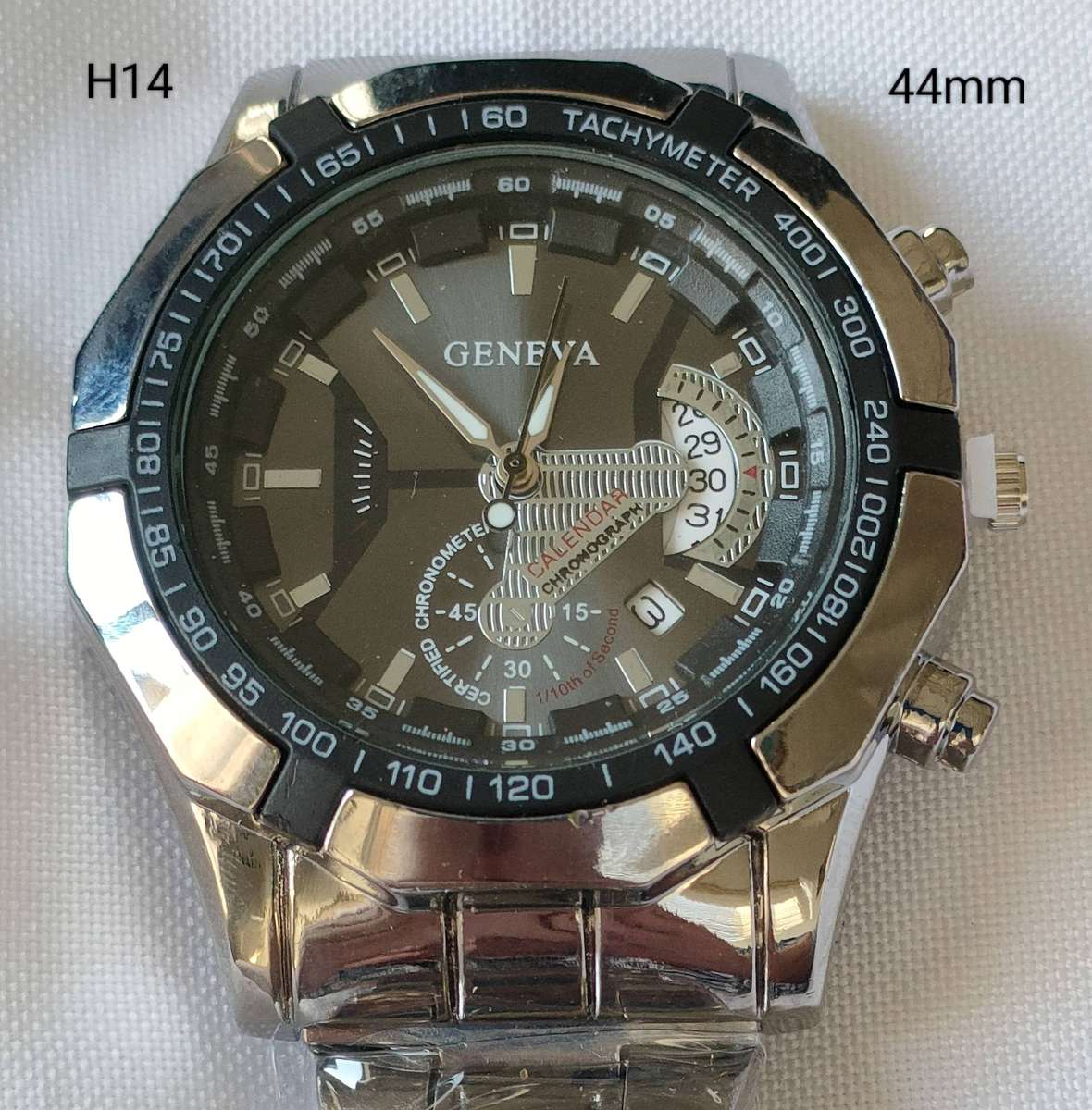 Gorgeous Geneva men's steel watch - gorgeous piece - 44mm face