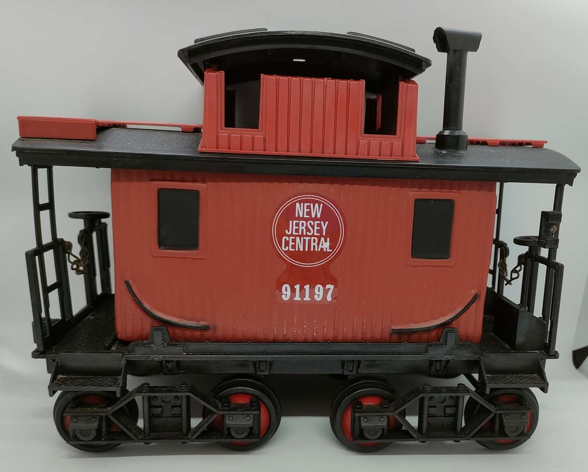 Liquor Decanter in a lovely design - 260 mm x 180 mm x 155 mm wide