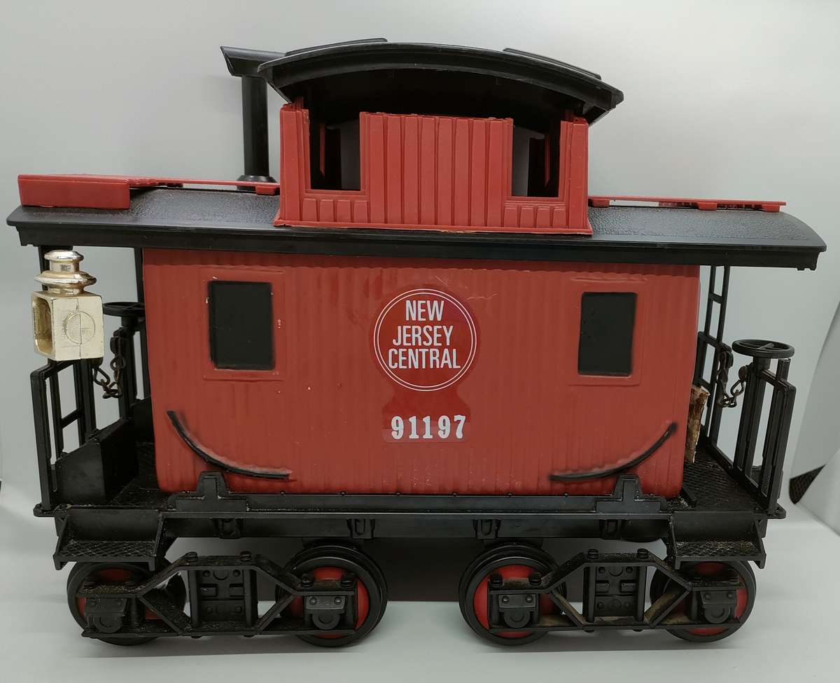 Liquor Decanter in a lovely design - 260 mm x 180 mm x 155 mm wide