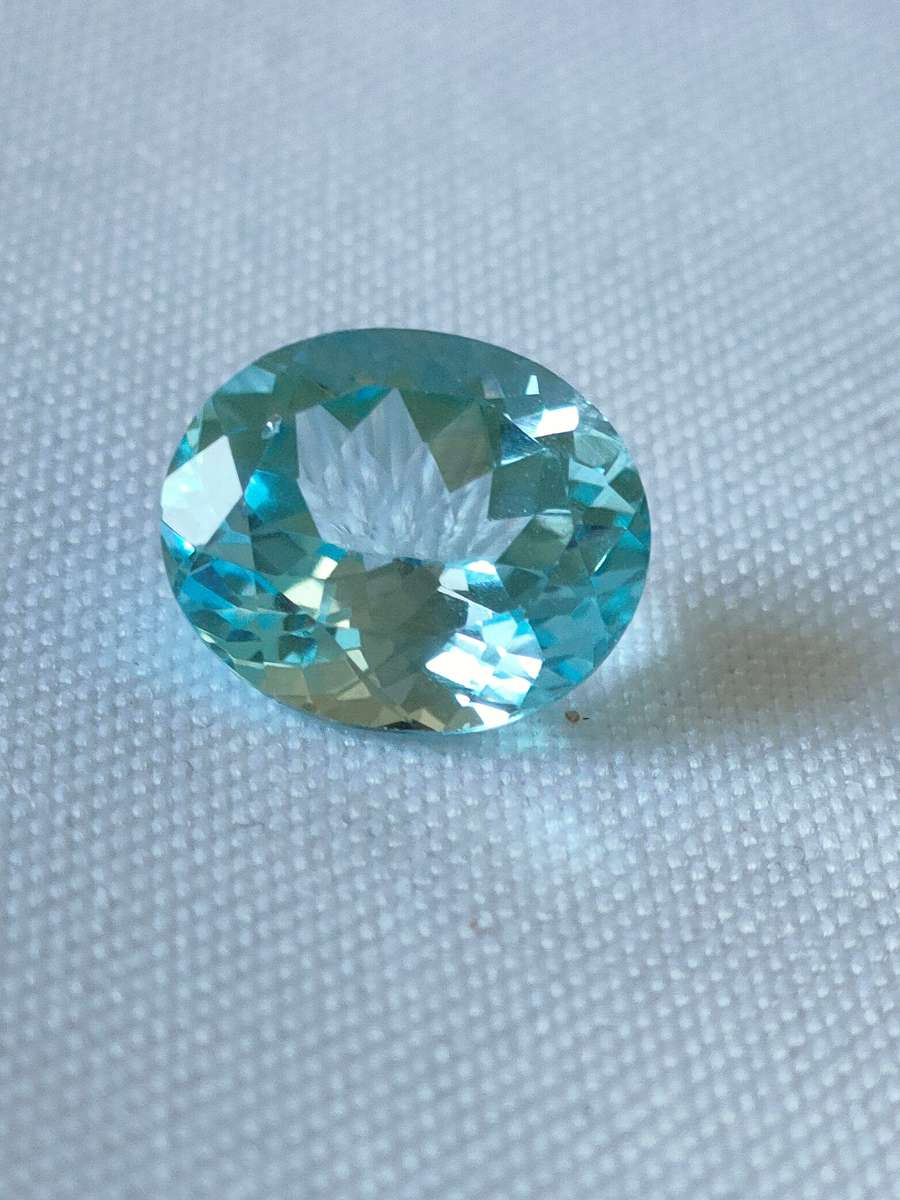 11x8 Blue Topaz stone: Oval cut: Gorgeous colour and top clarity