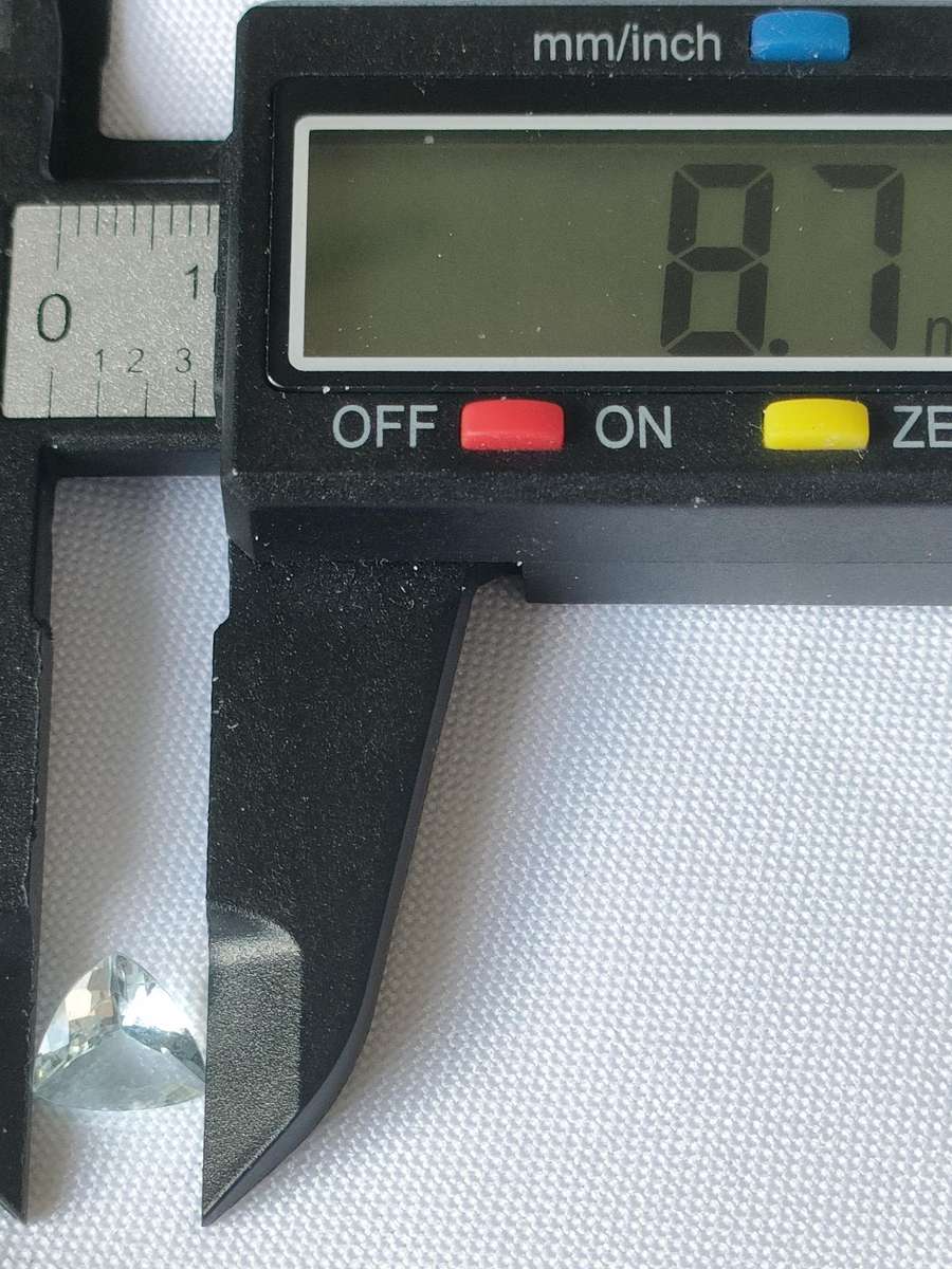 Large Aquamarine - 8.7 mm -naturally mined - trillion cut - good colour - certification available