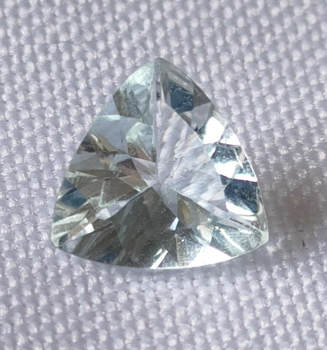 Large Aquamarine - 8.7 mm -naturally mined - trillion cut - good colour - certification available