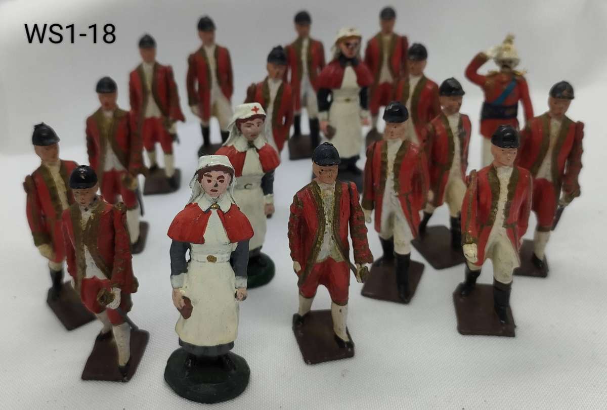 Gorgeous lead soldiers in a set of 18 - top condition - lot 1 of 6-tallest over 100mm high