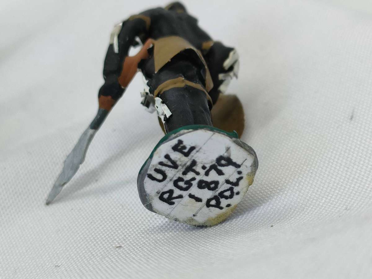 Gorgeous lead soldiers in a set of 14 - top condition - lot 2 of 6