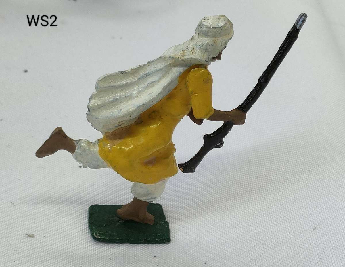 Gorgeous lead soldiers in a set of 14 - top condition - lot 2 of 6