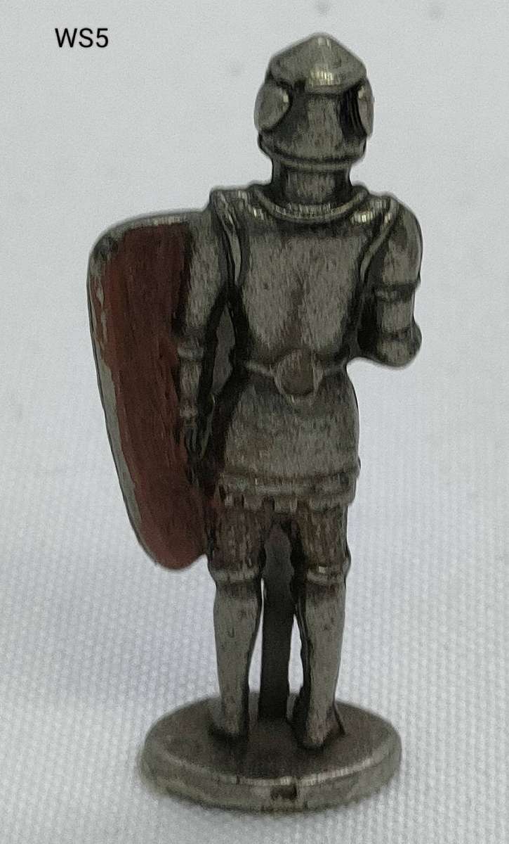 Gorgeous set of 13 small lead soldiers - top condition - lot 5 of 6