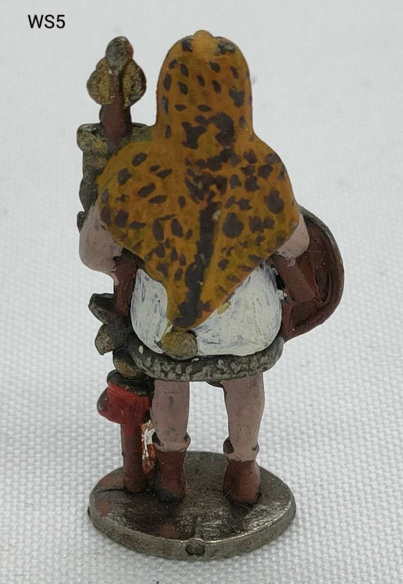 Gorgeous set of 13 small lead soldiers - top condition - lot 5 of 6