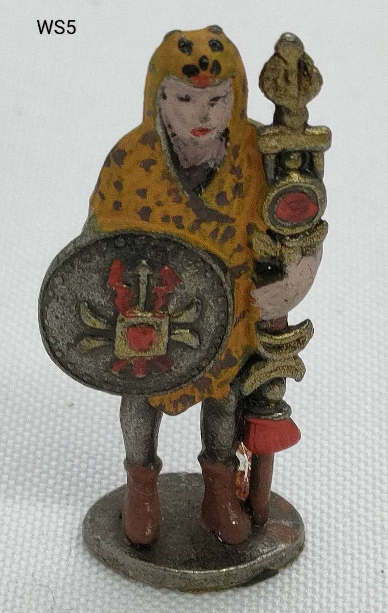 Gorgeous set of 13 small lead soldiers - top condition - lot 5 of 6