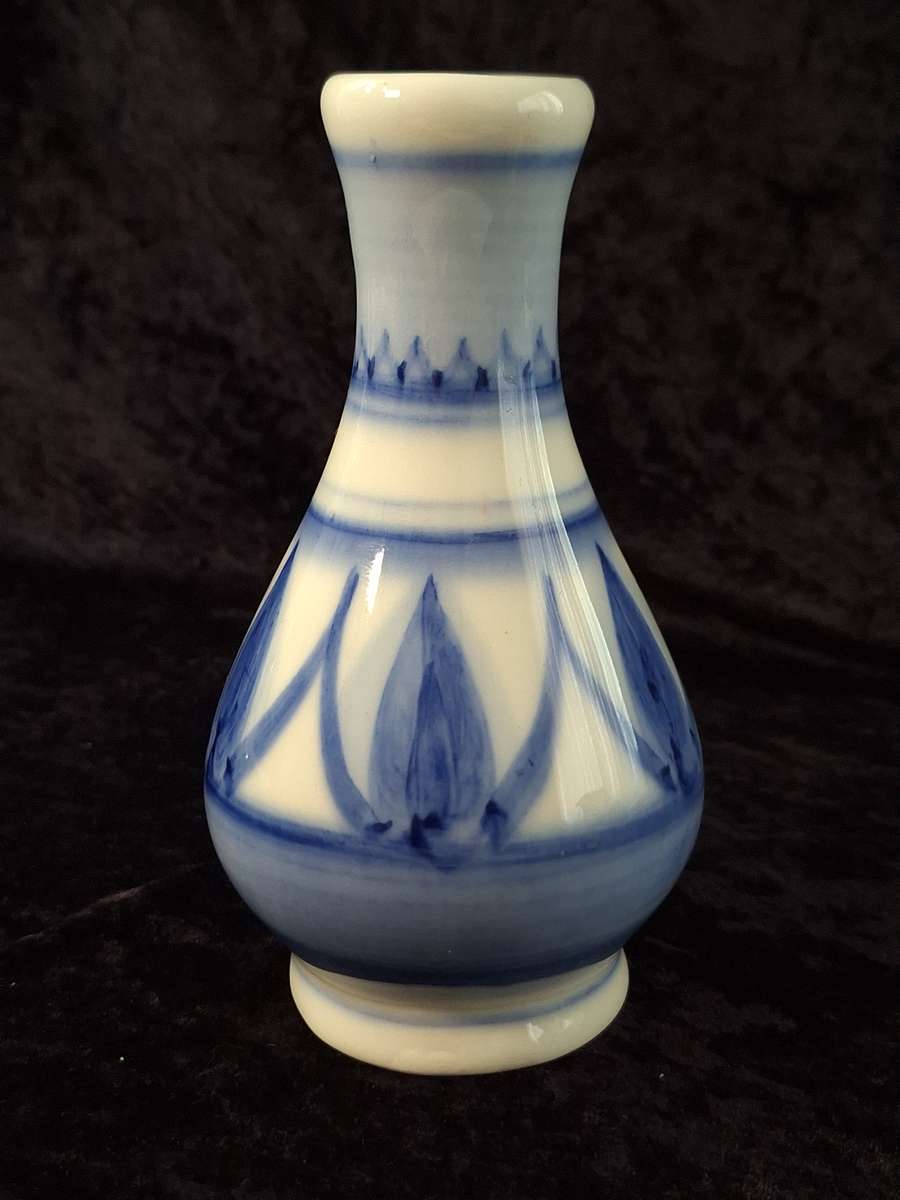 Beautiful Hand Painted Blue and White Vase