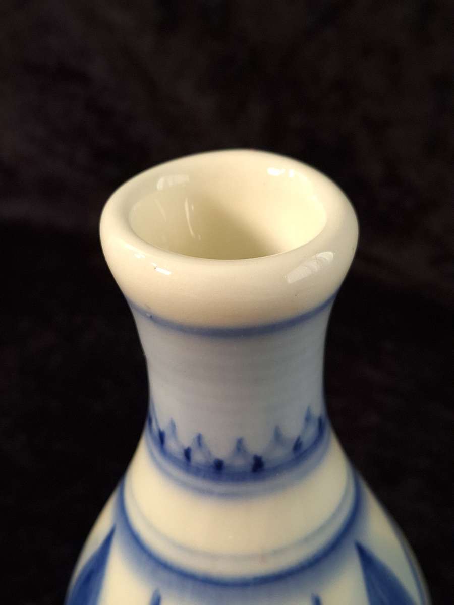 Beautiful Hand Painted Blue and White Vase