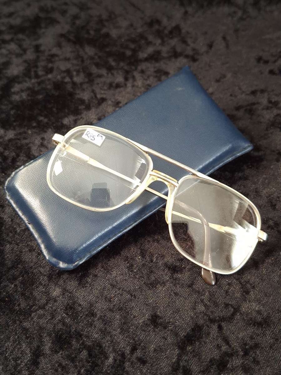 Vintage Male Glasses (Lenses can be replaced)