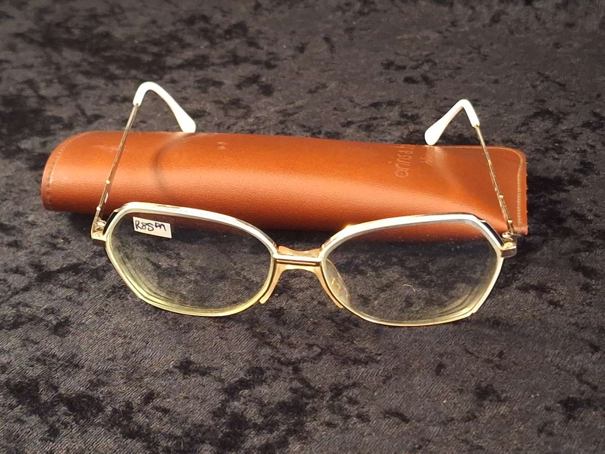 Vintage Lady's Glasses (Lenses can be replaced)