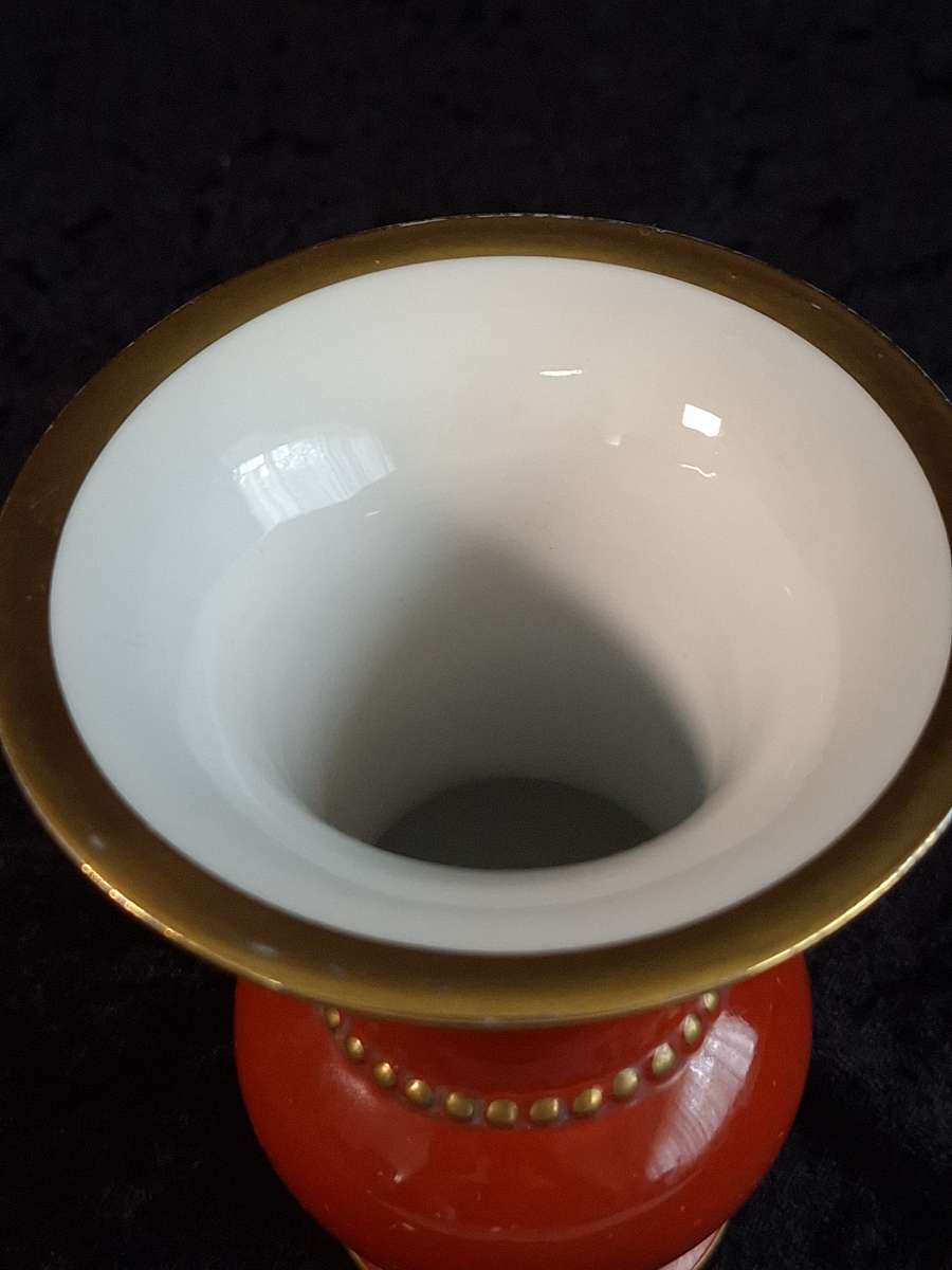 Stunning Vintage Art-Deco German Porcelain "Lorenze Hutshenreather" Vase.