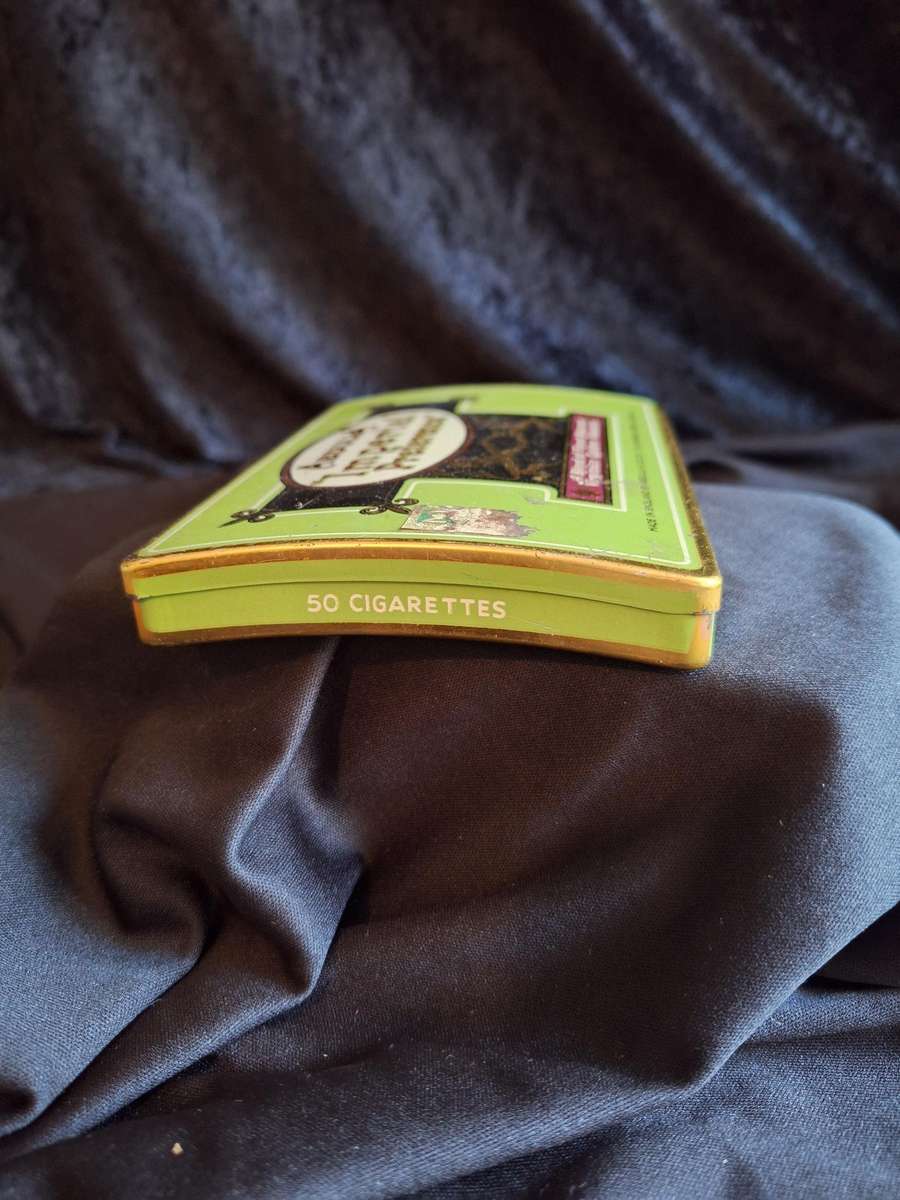 Vintage Abdulla Imperial Cigarettes Tin